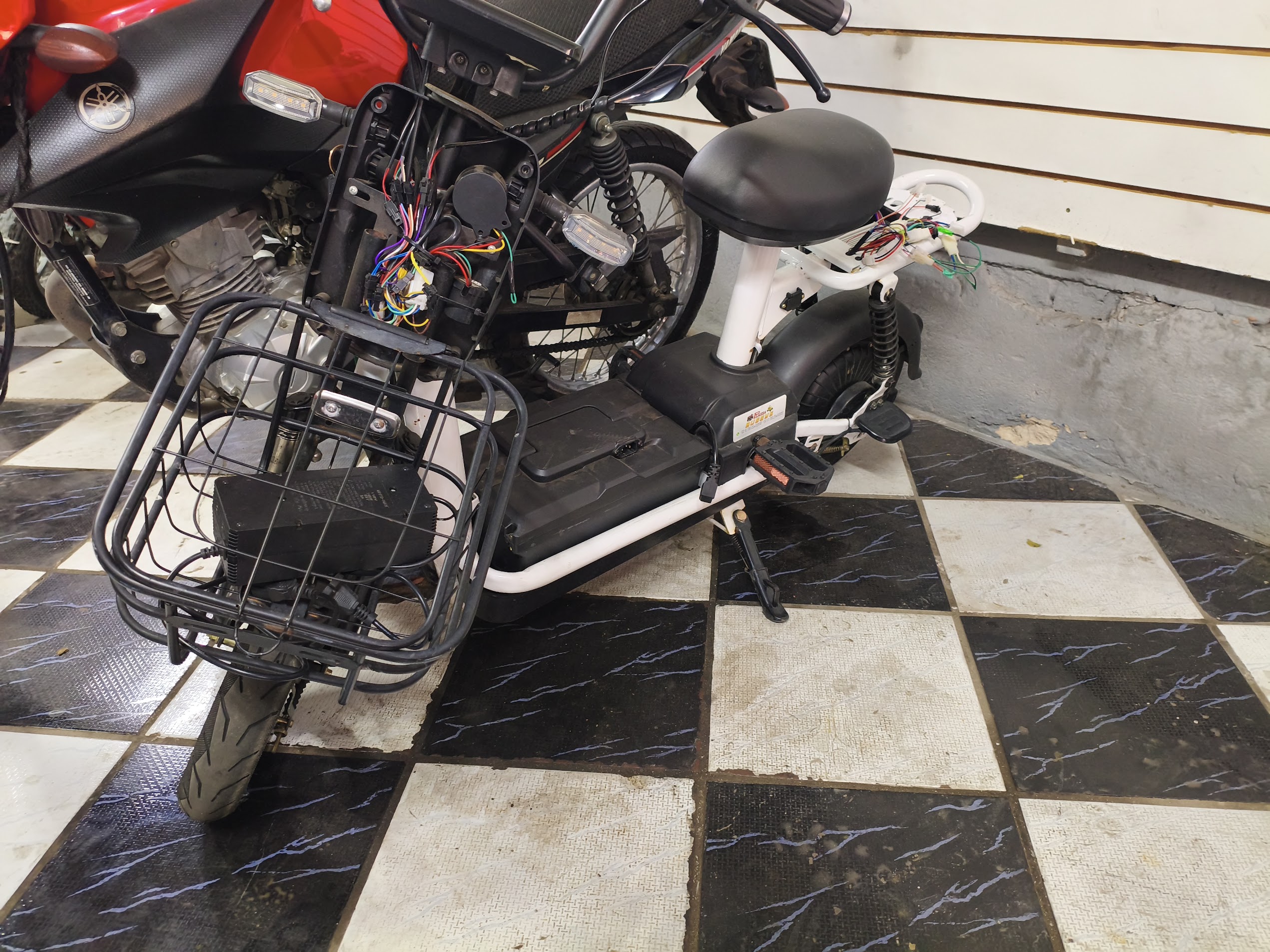 Troca de motor elétrico, moto elétrica